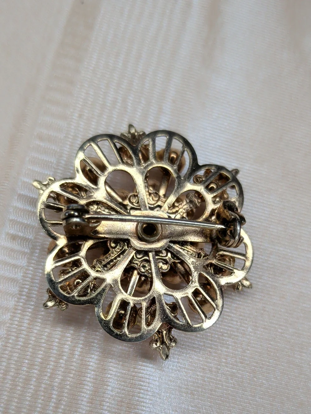 Vintage elegant gold
